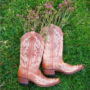 Shaynne Womens Boots Size 7